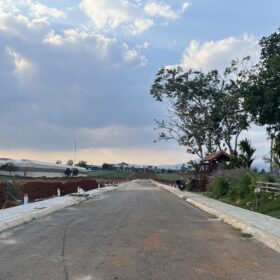 ĐẤT VEN ĐÀ LẠT GẦN CHỢ TU TRA VIEW ĐẸP DỄ XÂY DỰNG NHÀ Ở